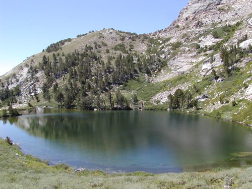 photo hidden lake